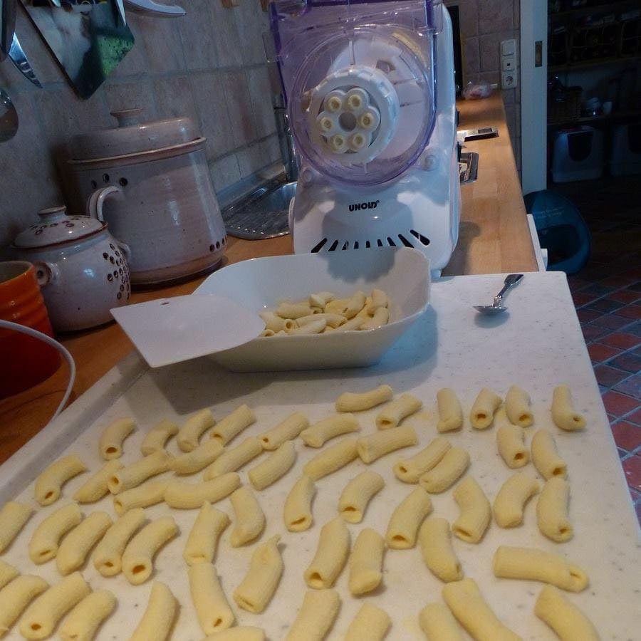 Máy làm bún mì tự động Unold - làm mì, bún tươi tại nhà. Gem - Hàng Đức