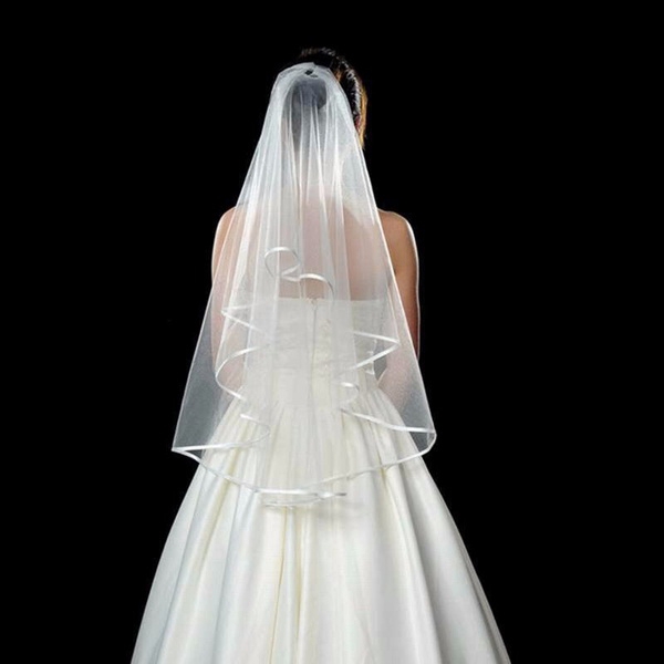 Bridal Veils Popular Two Layers Flowing Ribbon Short  women