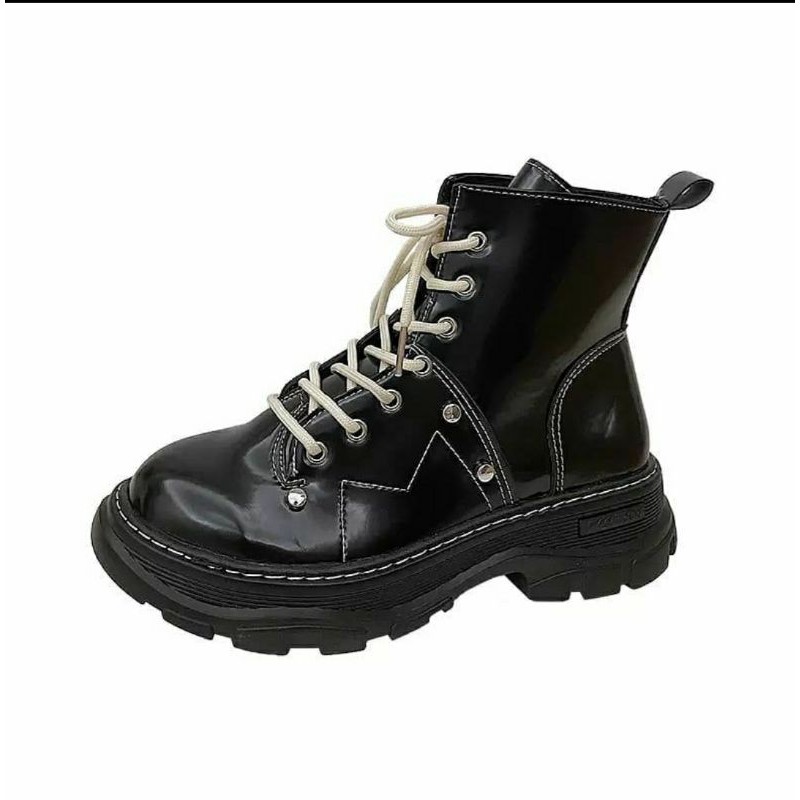 [ORDER] Giày Boots Nữ Tương Phản Đen Trắng Mona