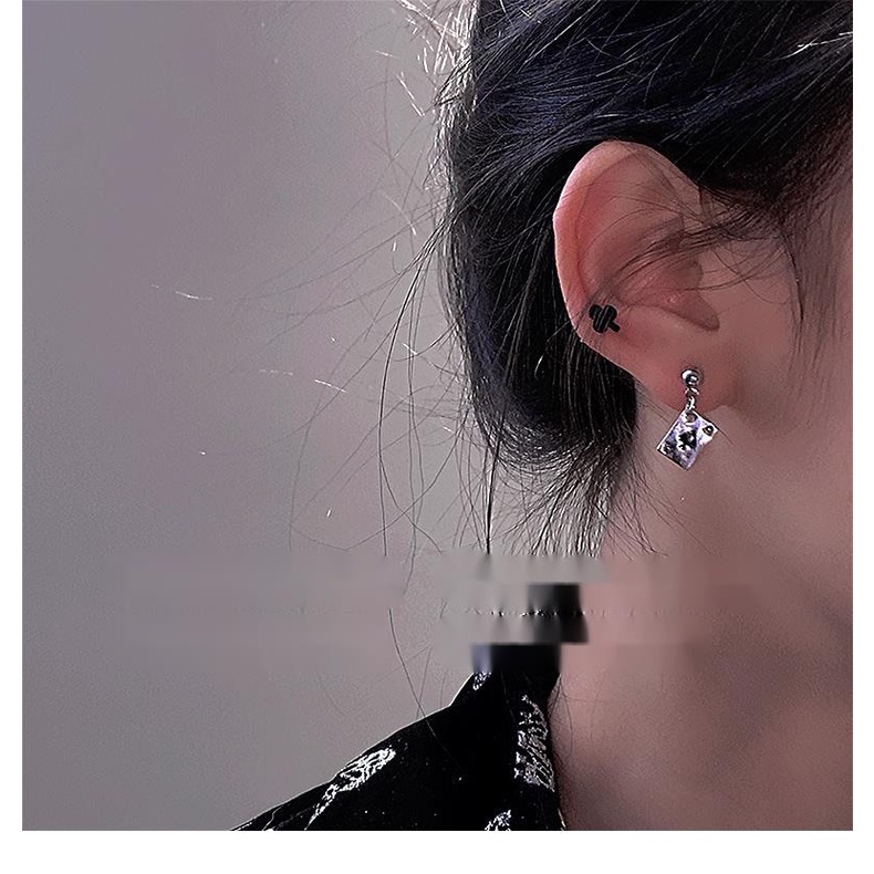 Sáu Bộ Khuyên Tai Hàn Quốc Thiết Kế Mới Ngọt Ngào Cá Tính