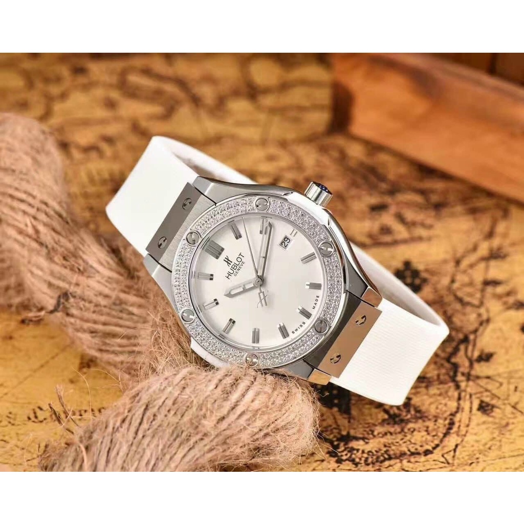 Đồng hồ nữ Hublot Geneve Collection 34mm máy Swissquartz, viền đá, khung thép 316l, kính sapphire