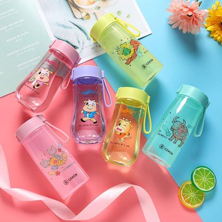 1 Bình Nước Nhựa Hình Ly Nước
