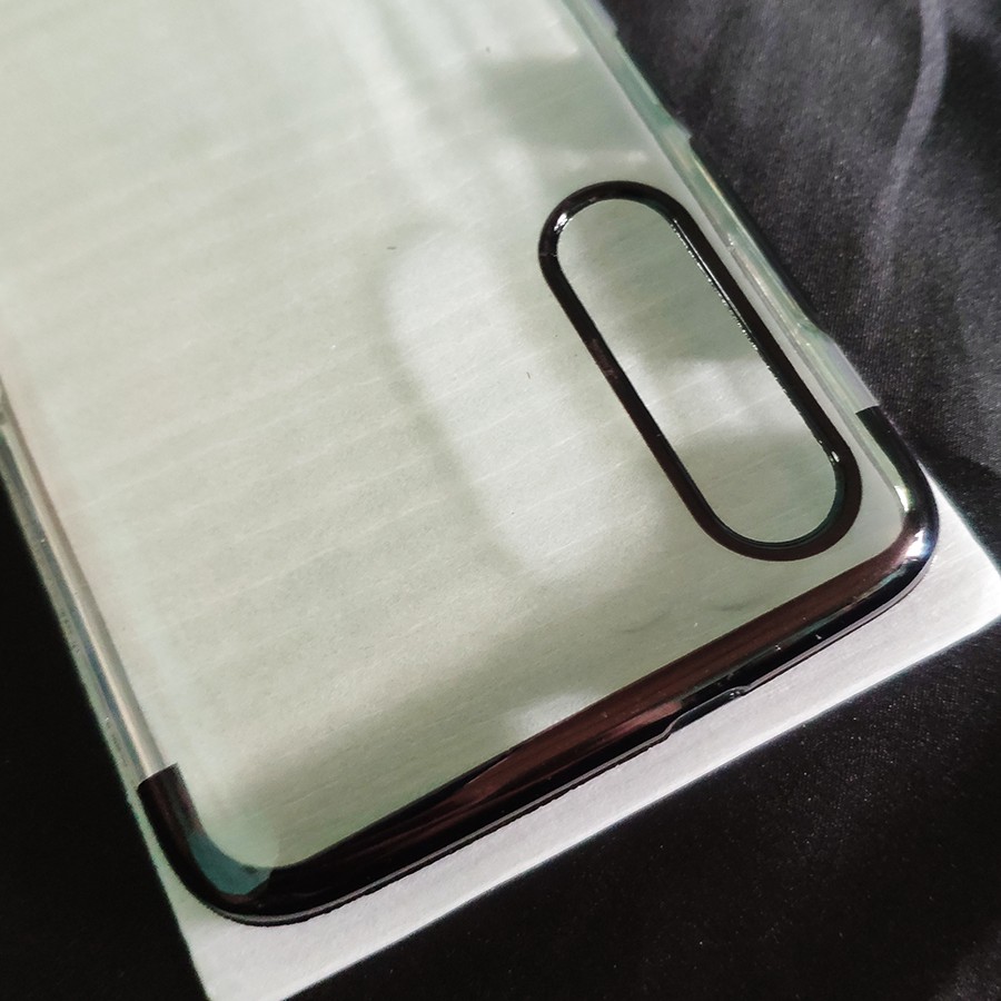 Ốp lưng viền vàng Xiaomi Mi 9
