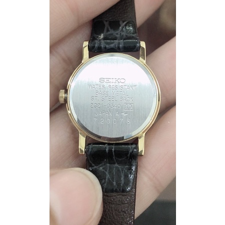Đồng hồ nữ si nhật hiệu Seiko