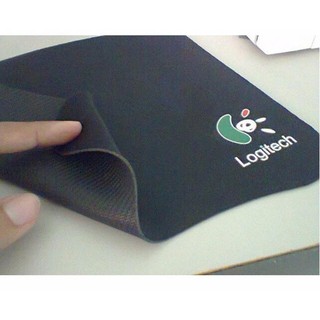 Lót Chuột Logitech nhỏ  20 cm x 24cm