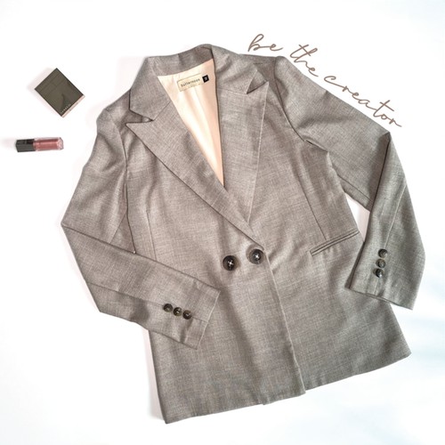 Áo khoác blazer nữ chất liệu linen bố dáng suông mát mẻ thanh lịch | BigBuy360 - bigbuy360.vn