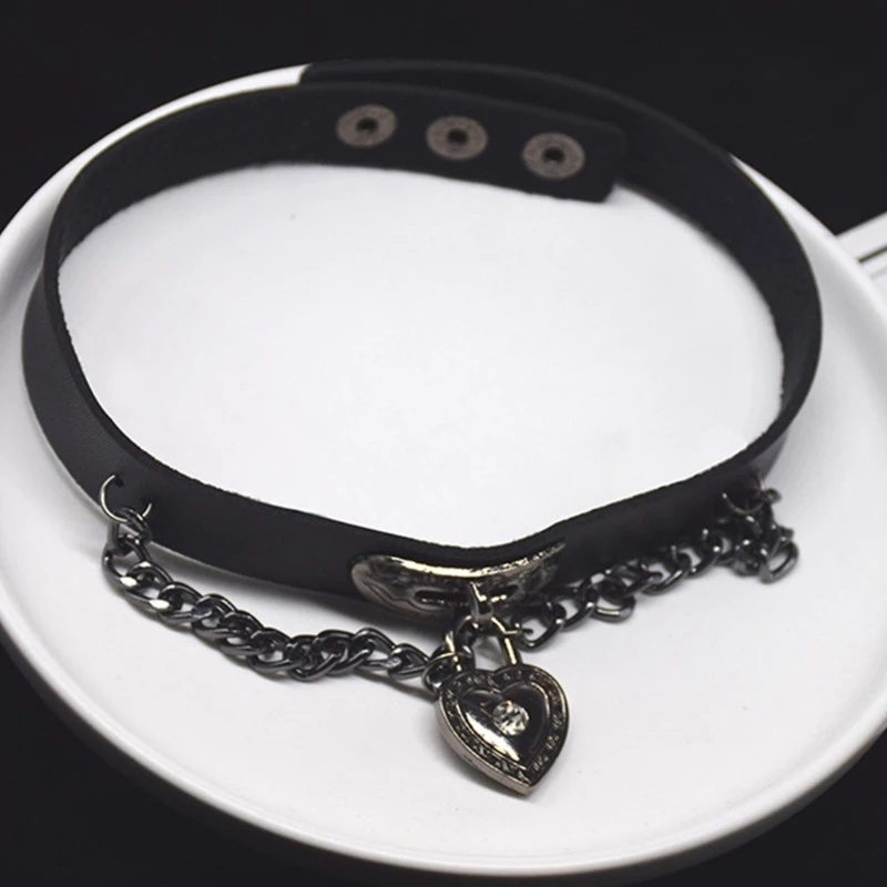 (Hot Sale) VòNg Cổ Choker Kim LoạI HìNh Ổ KhóA TráI Tim Vintage