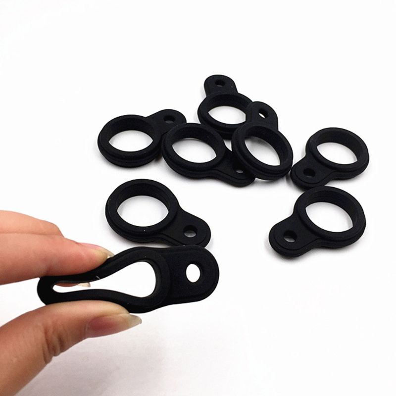 Set 6 Móc Kẹp Giữ Bình Nước Bằng Silicone Tiện Dụng Khi Đi Bộ Đường Dài