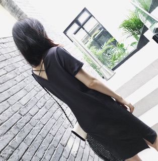 Váy suông dây đan cổ tim