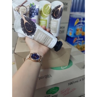 Sữa rửa mặt đậu đen loại bỏ bụi bẩn, bã nhờn dầu thừa, ngăn ngừa mụn đầu đen Kwailnara Black Bean Cleansing Foam 120ml