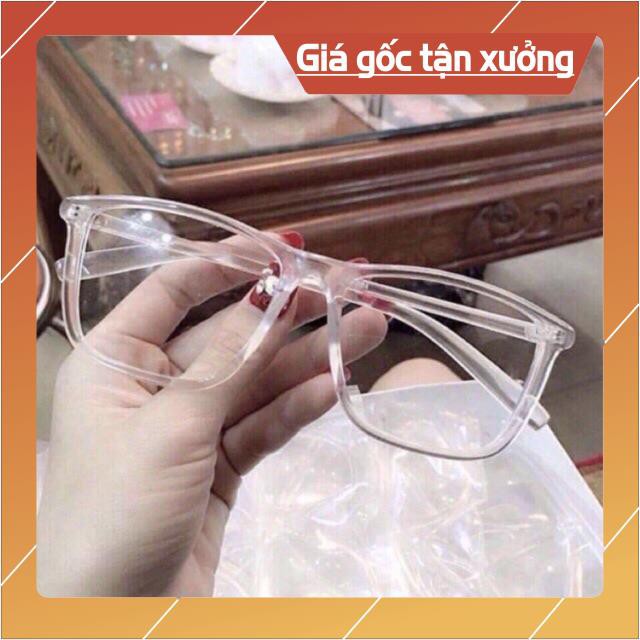 Kính trong suốt thời trang nam nữ 2021
