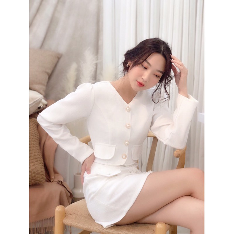 DONNA SET ÁO CÚC TRAI VÀ CHÂN VÁY CAO CẤP