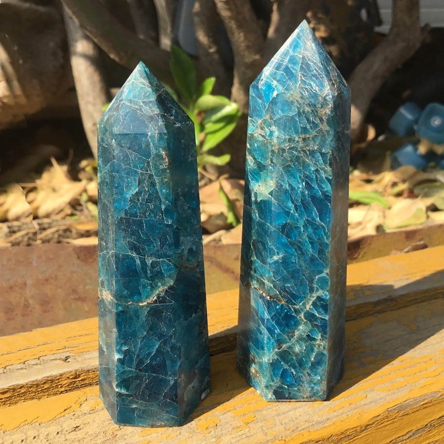 Trụ Đá Blue Apatite (Mystic House Tarot Shop)