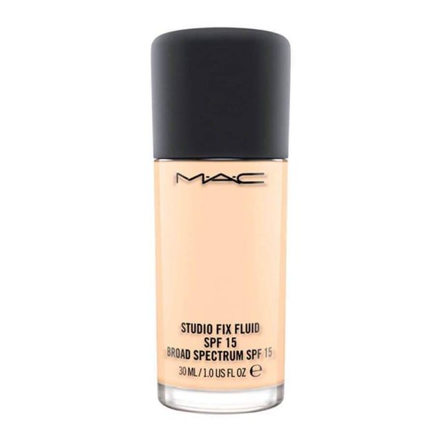 Kem nền Mac Studio Fix Fluid SPF15