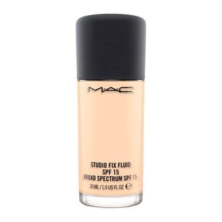 Kem nền Mac Studio Fix Fluid SPF15