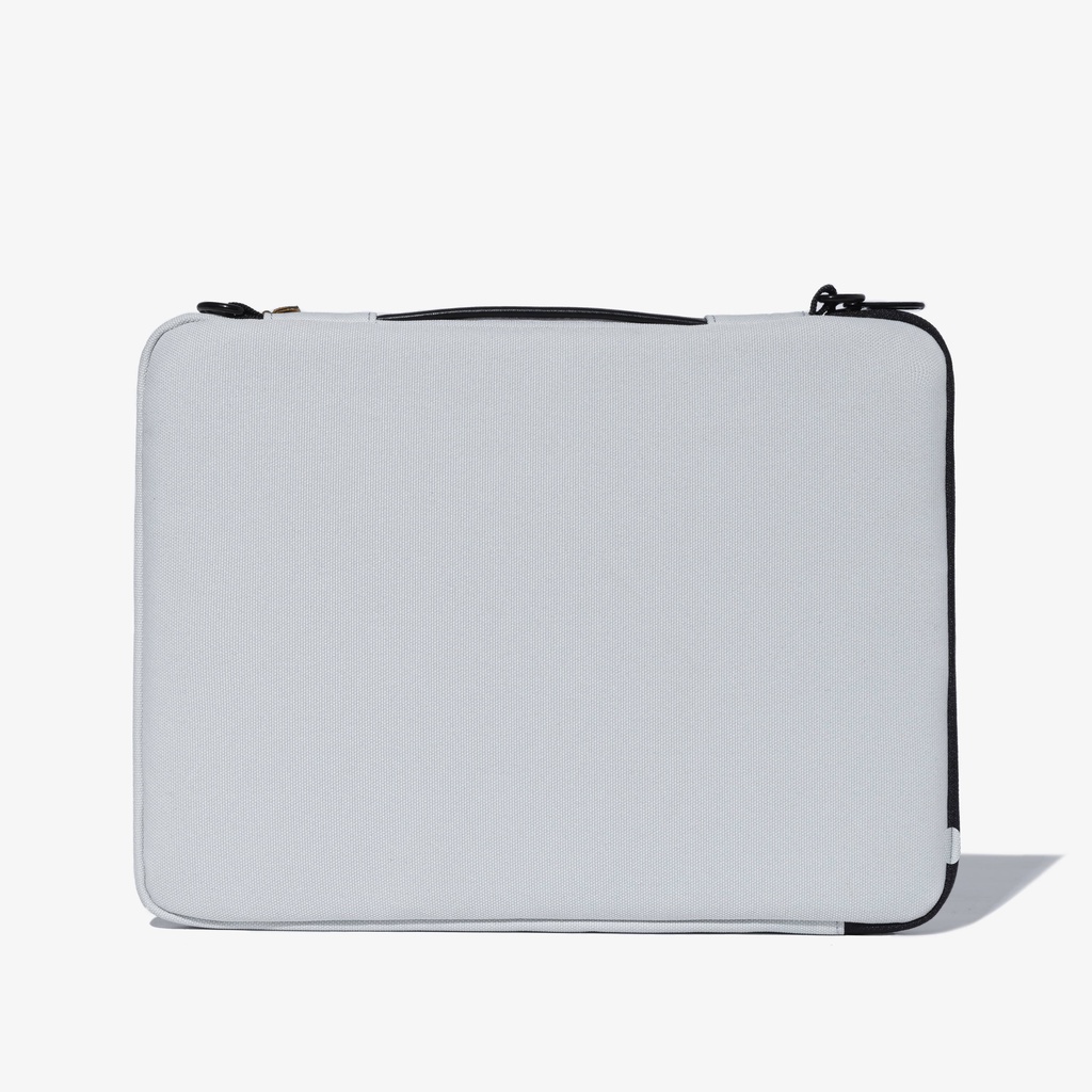 Túi đeo chéo đựng laptop DIM Laptop Bag - Chất liệu chống thấm nước