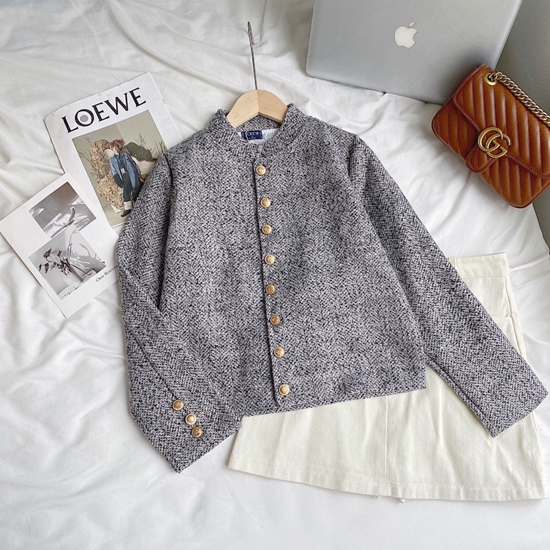 Áo dạ tweed muối tiêu cổ trụ cúc đồng phong cách sang chảnh