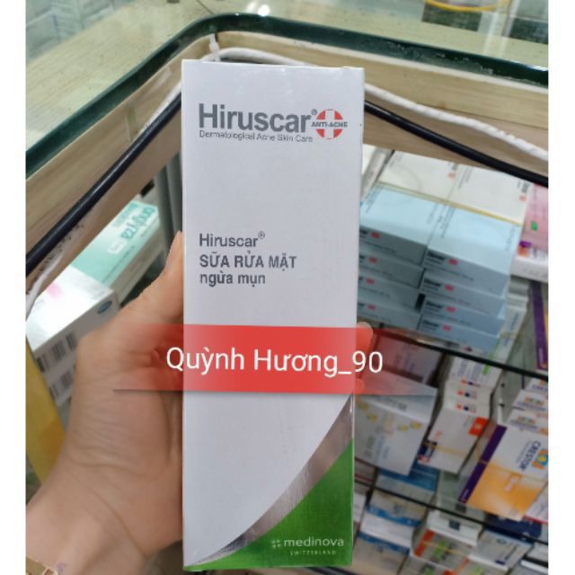 Sữa rửa mặt HIRUSCAR ngăn ngừa mụn hiệu quả