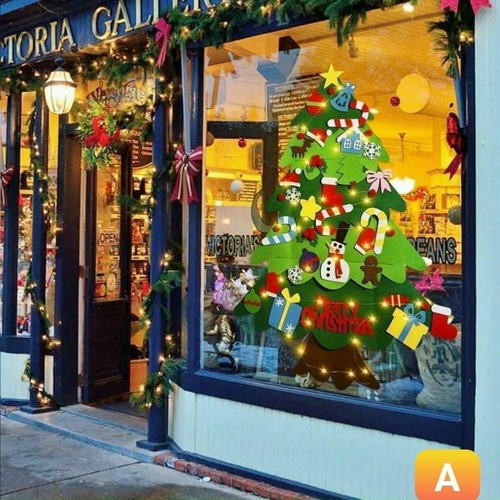 Cây thông noen bằng vải dán tường kèm phụ kiện trang trí