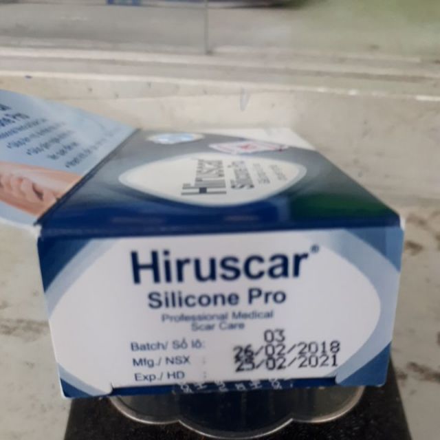 Hiruscar Silicone Pro ( 4g) : làm mờ và nhạt màu vết sẹo