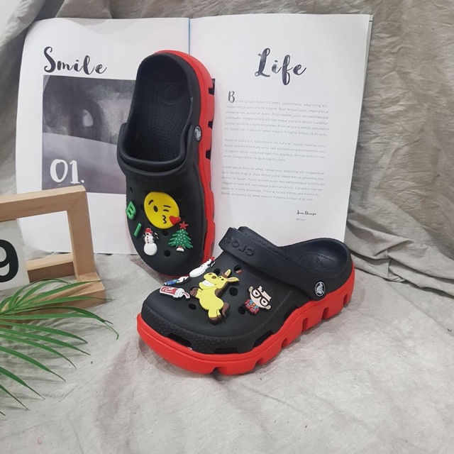 Tặng 4 nút gắn sục Duet đen đế đỏ nhựa cho nam và nữ | BigBuy360 - bigbuy360.vn