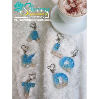 Móc khoá chữ resin theo yêu cầu