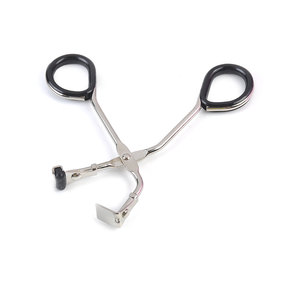 Dụng cụ uốn lông mi tiện lợi cho nữ