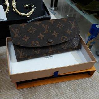 Ví tiền hàng đẹp full box hãng