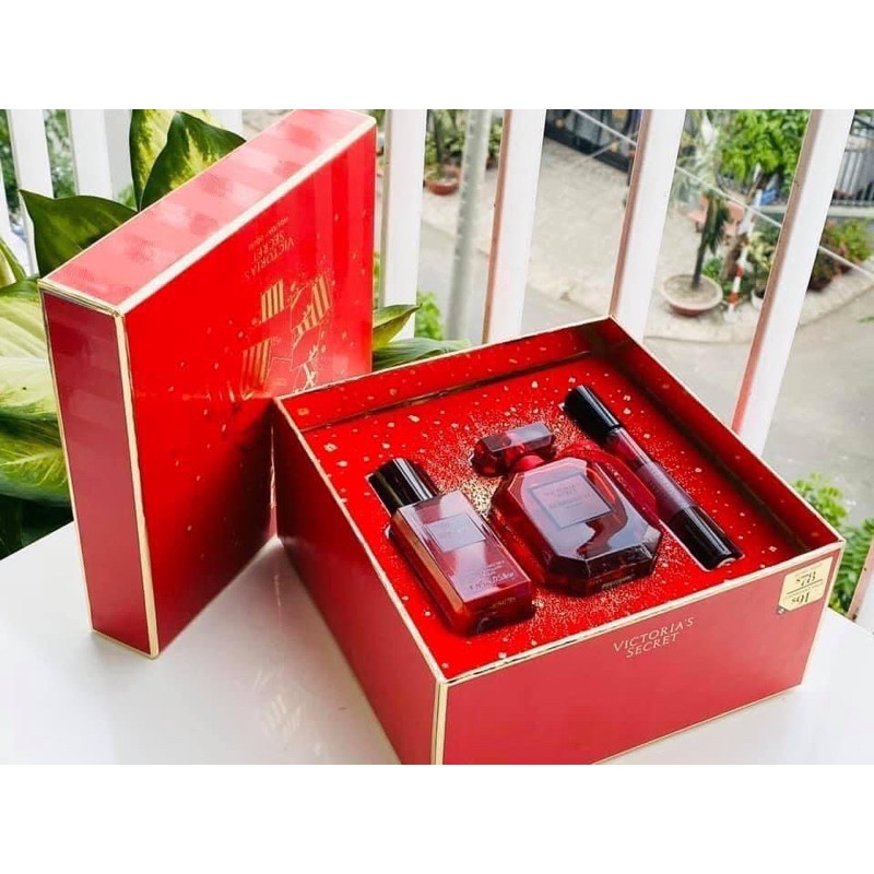 Set nước hoa nữ Victoria’s Secret BombShell Intense