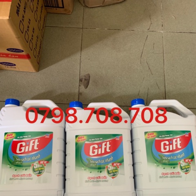 Tẩy toilet Gift 3.8kg mẫu mới