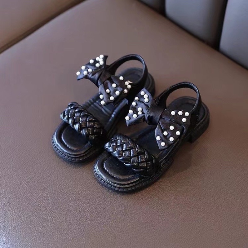 Giày sandal bé gái mã 618