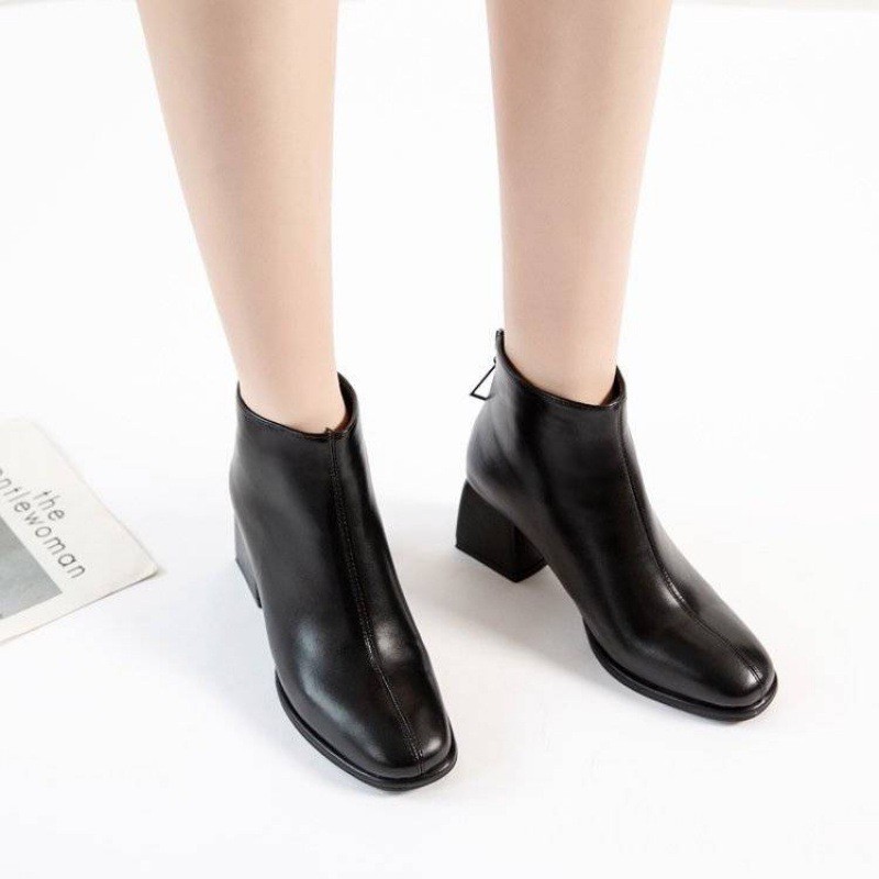 HÀNG CÓ SẴN boots cổ ngắn chất da mềm đế vuông 5cm