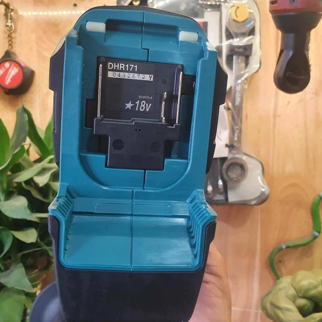 Máy khoan bê tông dùng pin 18V Makita DHR171Z