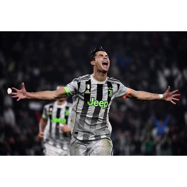 Bộ quần áo bóng đá CLB Juvetus CR7 mẫu mới