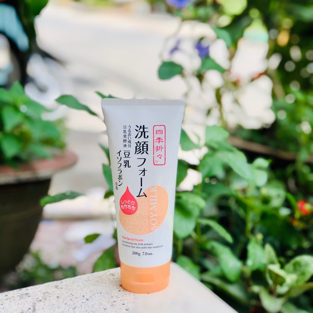 Sữa Rửa Mặt Tinh Chất Sữa Đậu Nành The Facial Foam S Select Nhật Bản