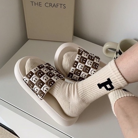 Dép Ulzzang - Dép Quai Ngang Bánh Mì chuẩn hàng quảng châu họa tiết caro mặt cười Nam Nữ