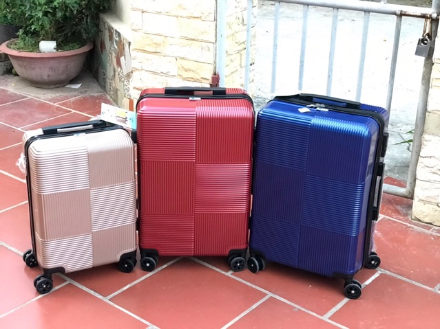 Combo vali nhựa dẻo, chống va đập size 20 -24. Hàng có sẵn