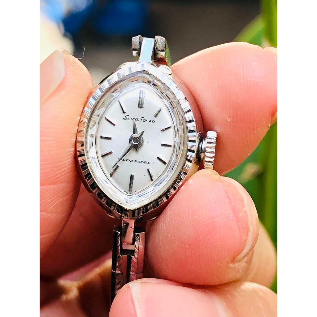 Đồng hồ nữ hiệu Seiko chính hãng, dây thép không gỉ, hàng đã sử dụng