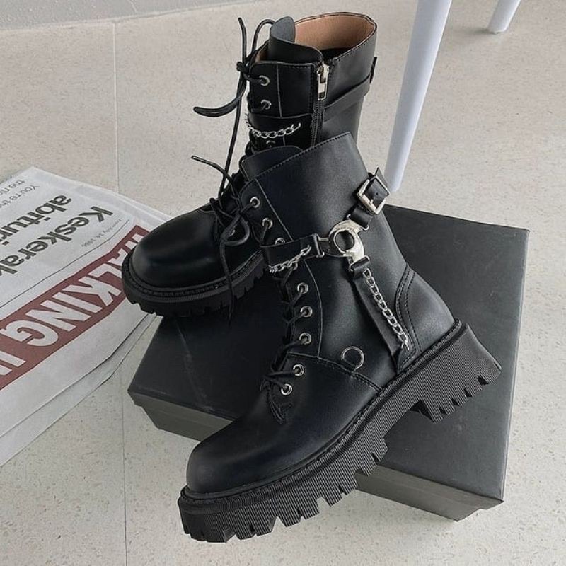 Boots ulzzang xích cao 4cm