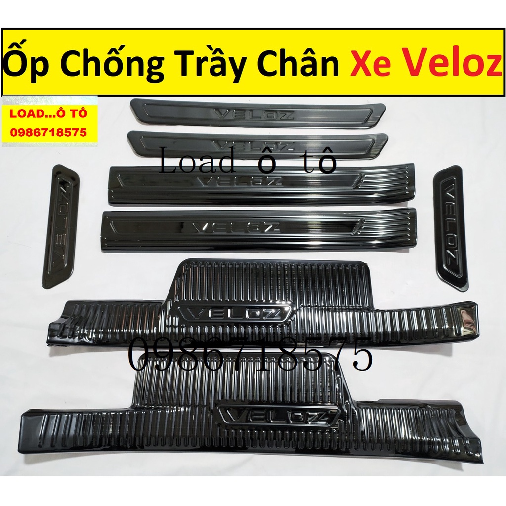 Ốp Nẹp Bước Chân Xe Toyota Veloz 2022-2023 Mẫu Titan Cao Cấp Trong Và Ngoài