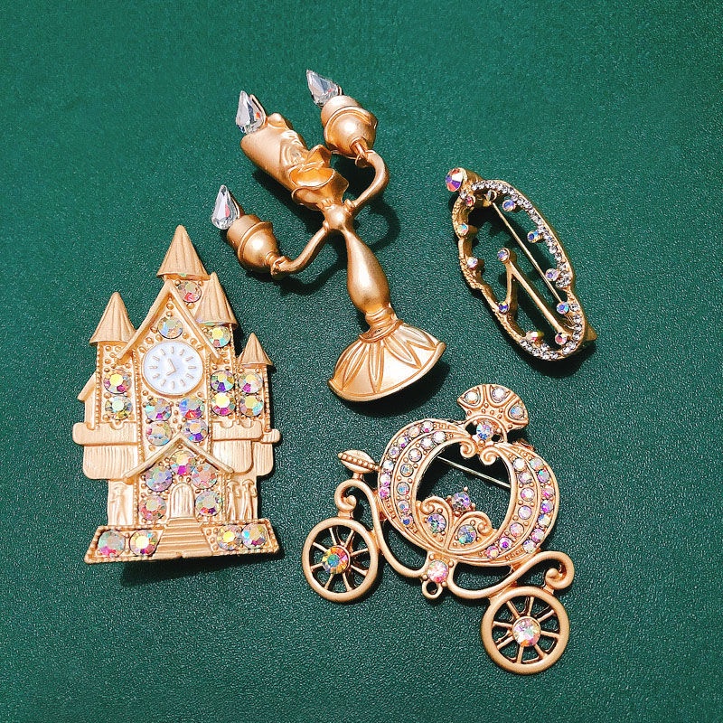 Huy Hiệu Cài Áo Hình Xe Bí Ngô Màu Vàng Dễ Thương