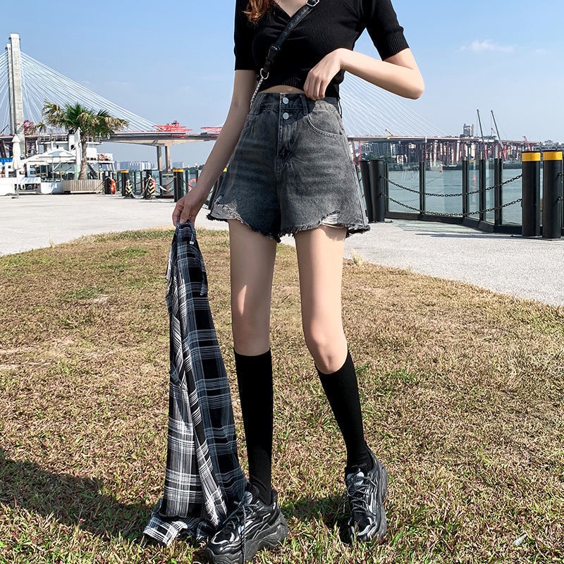 Quần short jean hình chữ A cạp cao ống rộng phối rách phong cách mùa hè Hàn 2021 mới cho nữ