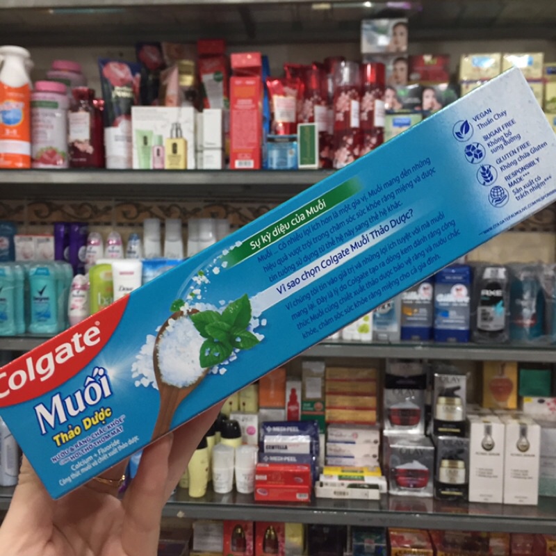 Kem đánh răng Colgate muối thảo dược canxi +flour 225g