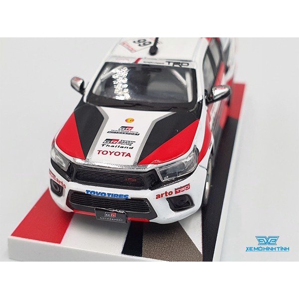 Xe Mô Hình Toyota Hilux Tỉ lệ 1:64 Hãng sản xuất Tarmac Works