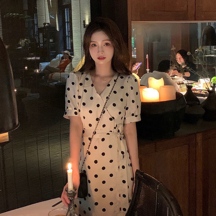 Đầm Cổ Chữ V Họa Tiết Chấm Bi Thiết Kế Mới Thời Trang Mùa Hè Theo Phong Cách Pháp Cho Nữ