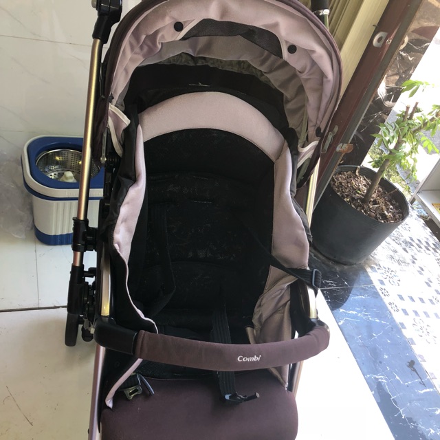 Xe đẩy combi