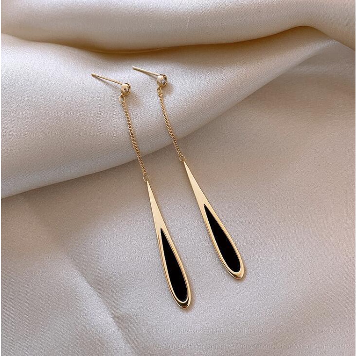 Bộ Khuyên Tai Dáng Dài Bằng Kim Loại Đính Kim Cương Hình Giọt Nước Nước Dầu Hàn Quốc