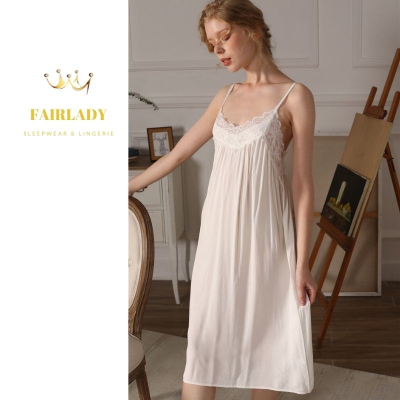 Set váy ngủ & áo choàng trắng tinh khôi của Fairlady, sự lựa chọn cho các cô dâu đêm tân hôn