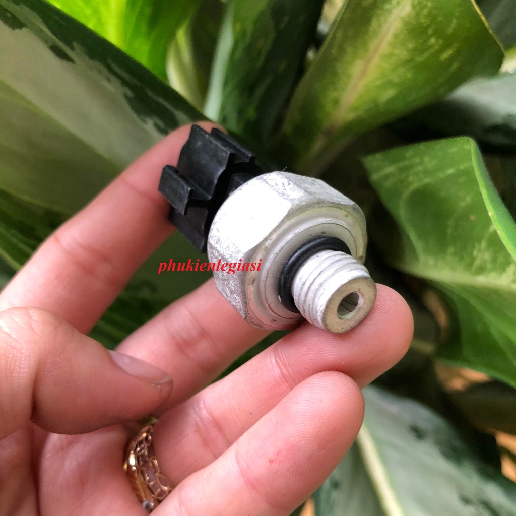 Cảm biến bù ga đánh lái Mitsubishi Grandis MR594646 42CP14-2  hàng OEM