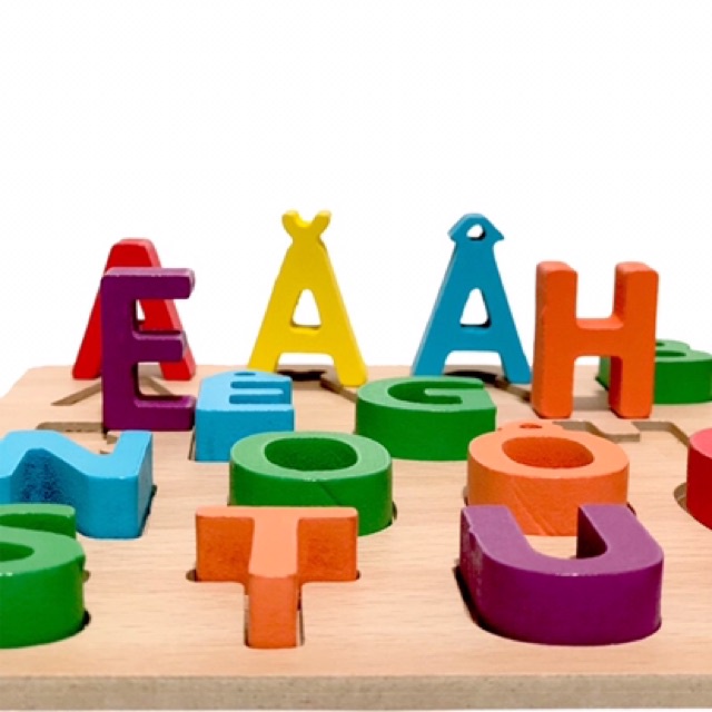 Đồ chơi bảng chữ cái bằng gỗ nổi tiếng việt in hoa thông minh cho bé giúp phát triển tư duy trí tuệ sớm